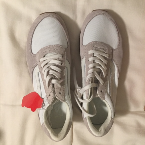 Grey and white vans - Picture 1 of 4